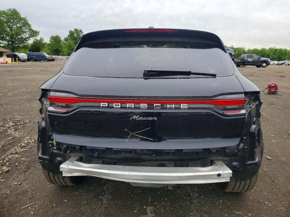 Porsche MACAN BASE 2026 — Copart