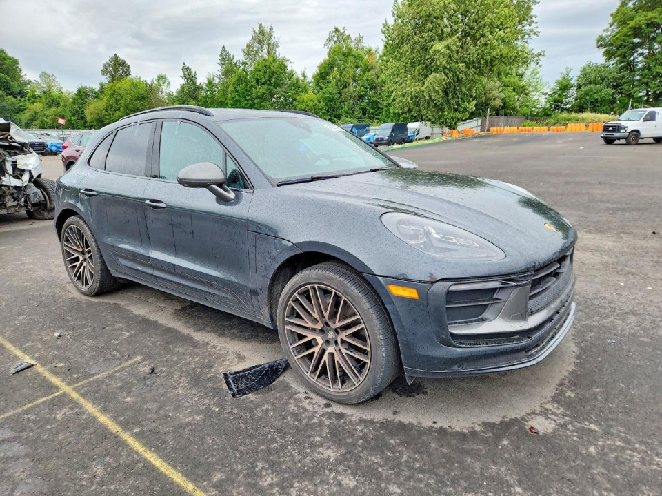 Porsche MACAN BASE 2024 — Copart