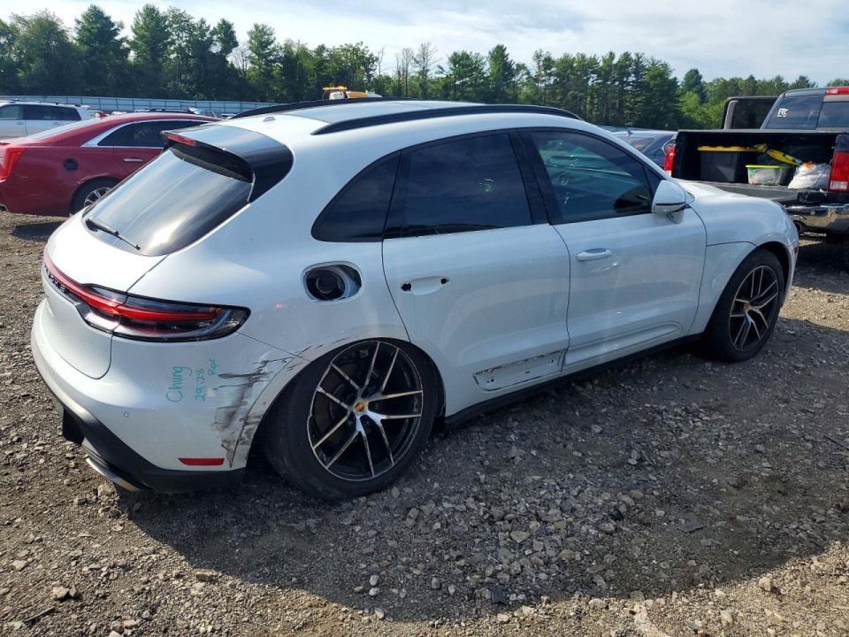Porsche MACAN BASE 2024 — Copart