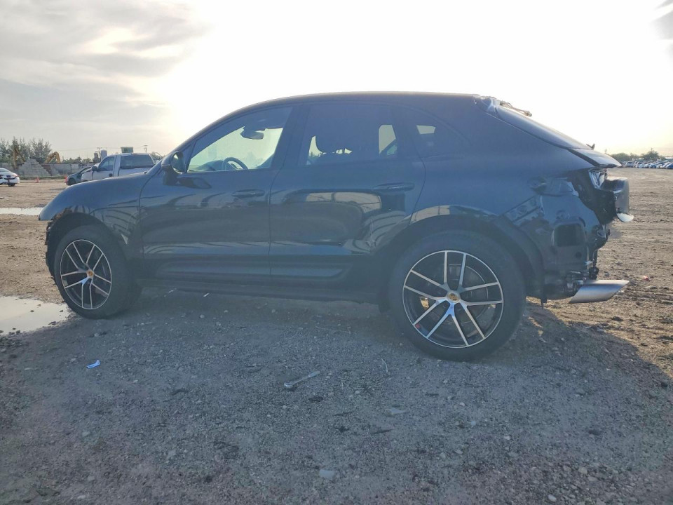 Porsche MACAN BASE 2026 — Copart