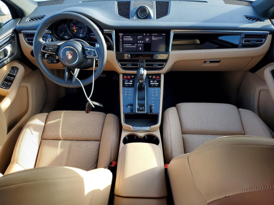 Porsche MACAN BASE 2026 — Copart