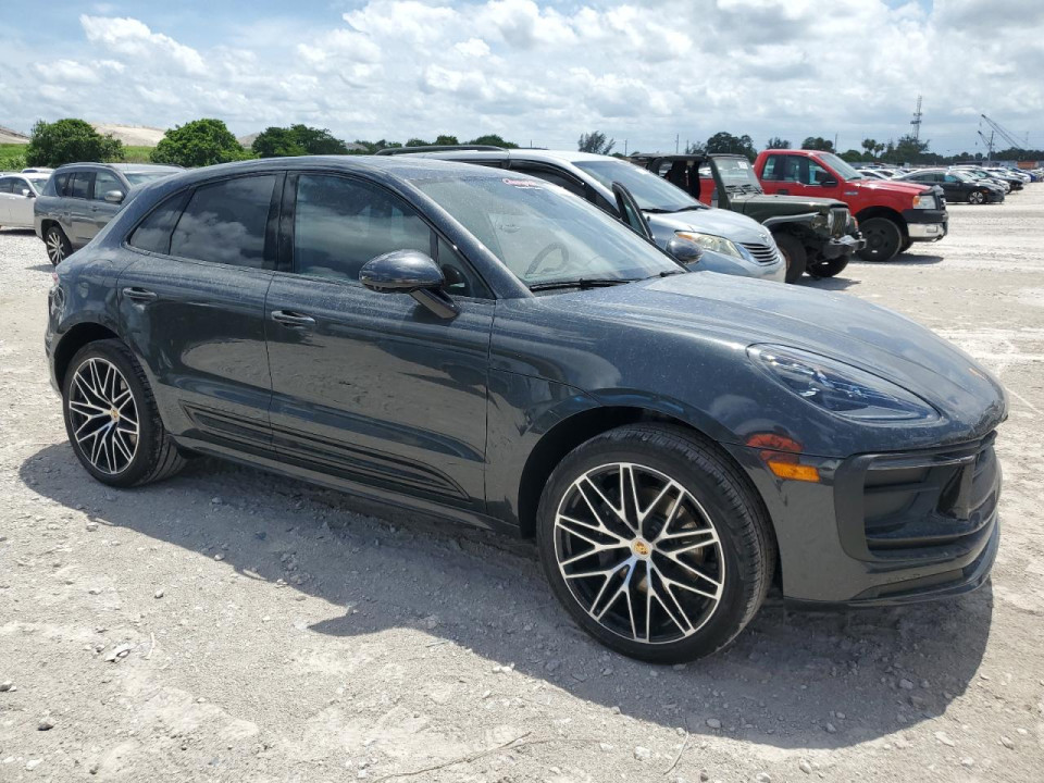Porsche MACAN BASE 2025 — Copart