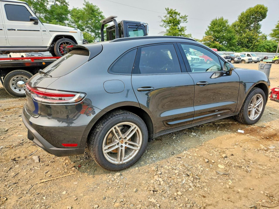 Porsche MACAN BASE 2026 — Copart