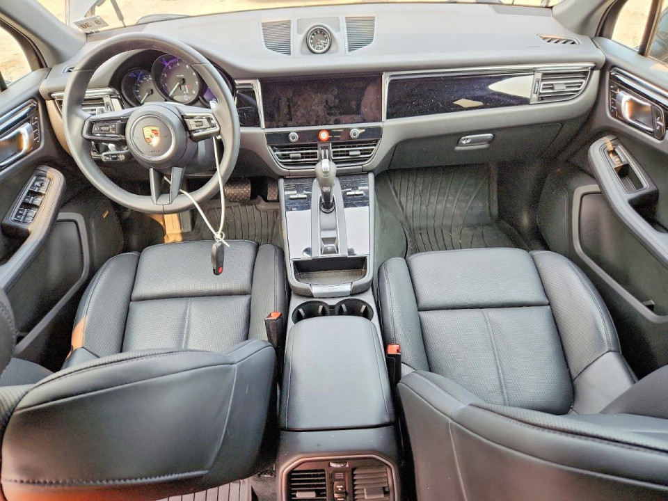 Porsche MACAN BASE 2026 — Copart
