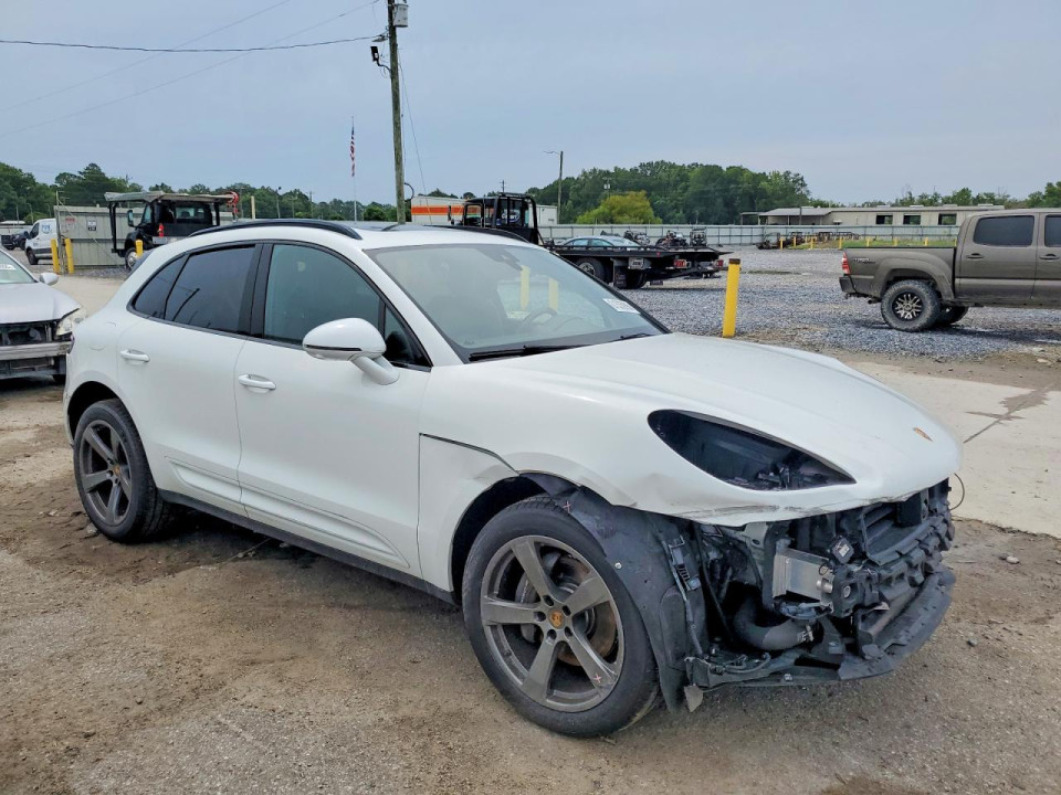 Porsche MACAN BASE 2023 — Copart