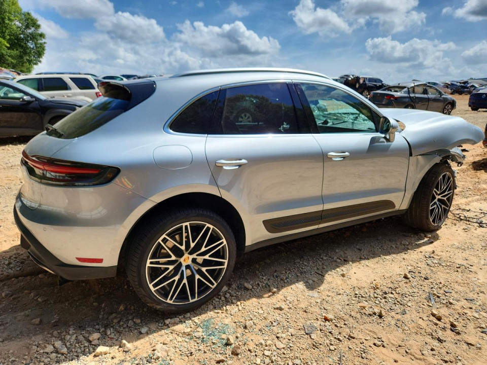 Porsche MACAN BASE 2025 — Copart
