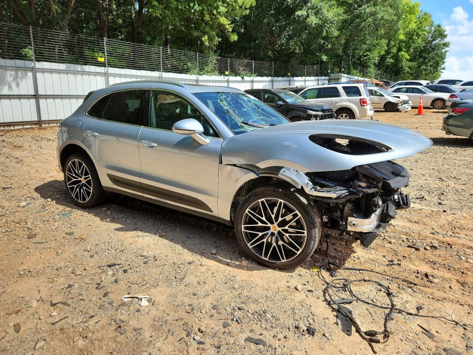 Porsche MACAN BASE 2025 — Copart