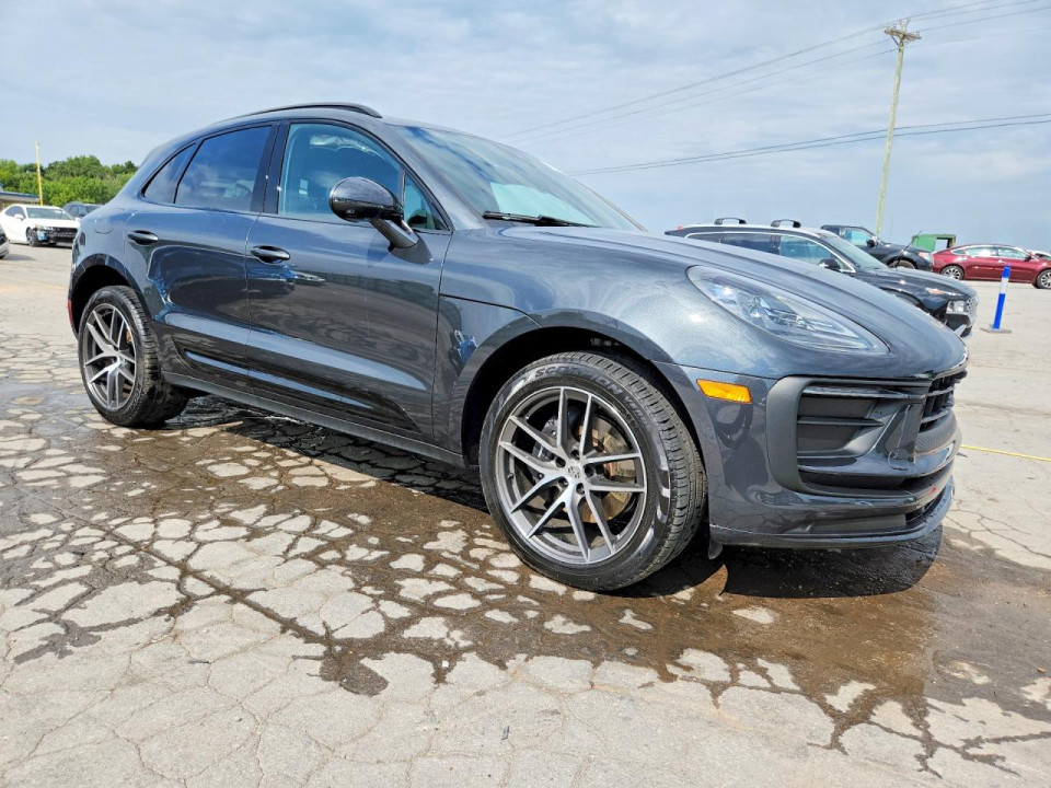 Porsche MACAN BASE 2025 — Copart