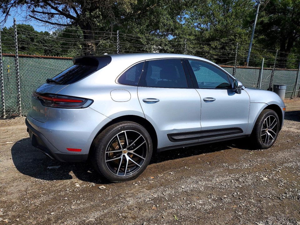 Porsche MACAN BASE 2026 — Copart