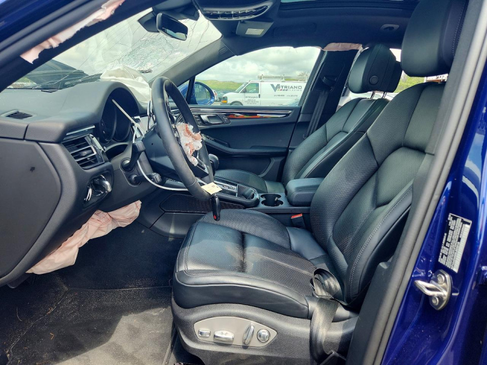 Porsche MACAN BASE 2025 — Copart