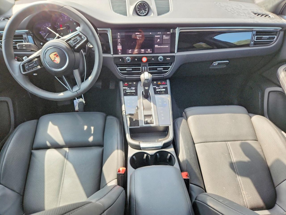 Porsche MACAN BASE 2026 — Copart