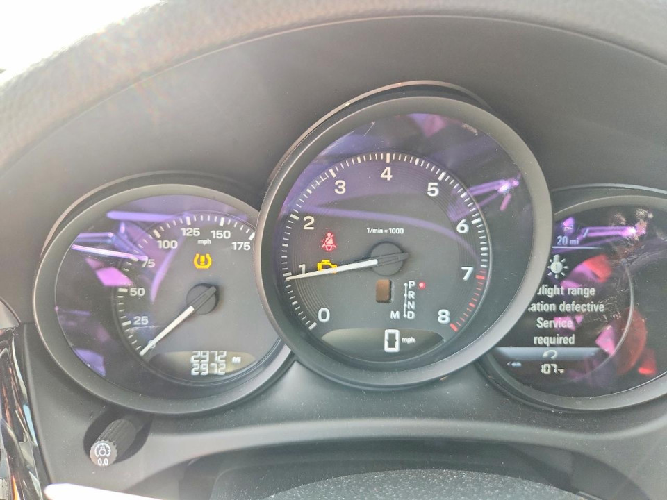 Porsche MACAN BASE 2026 — Copart