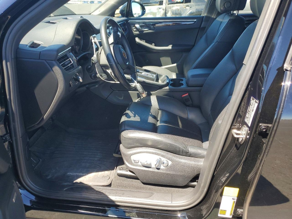 Porsche MACAN BASE 2023 — Copart