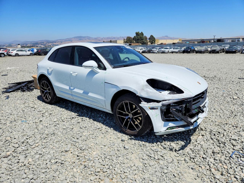 Porsche MACAN BASE 2025 — Copart