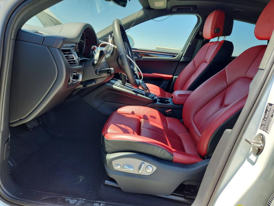 Porsche MACAN BASE 2025 — Copart
