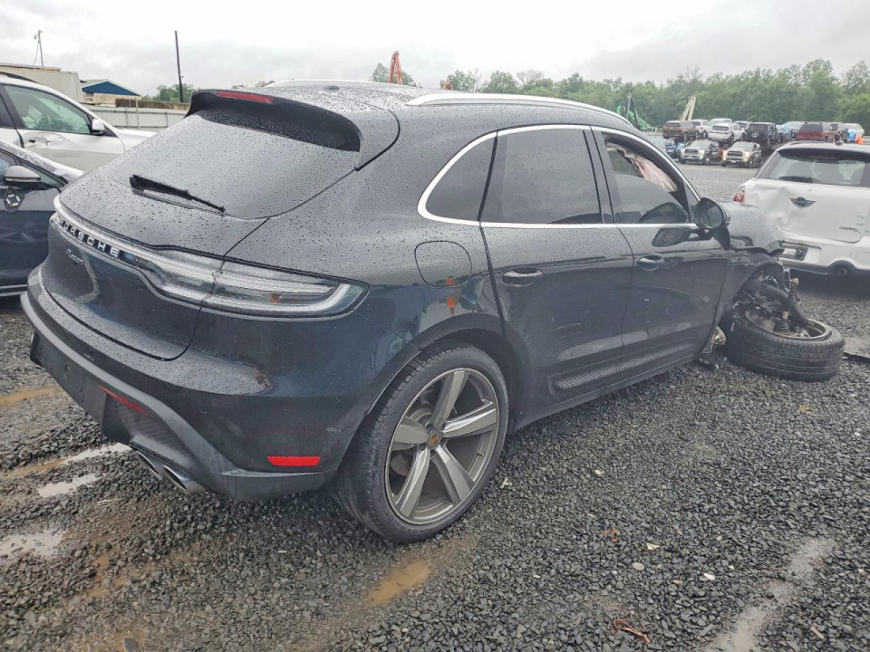 Porsche MACAN BASE 2026 — Copart
