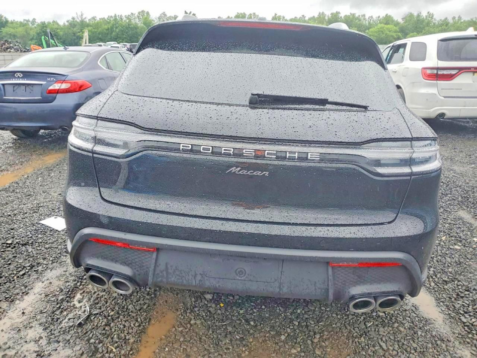 Porsche MACAN BASE 2026 — Copart