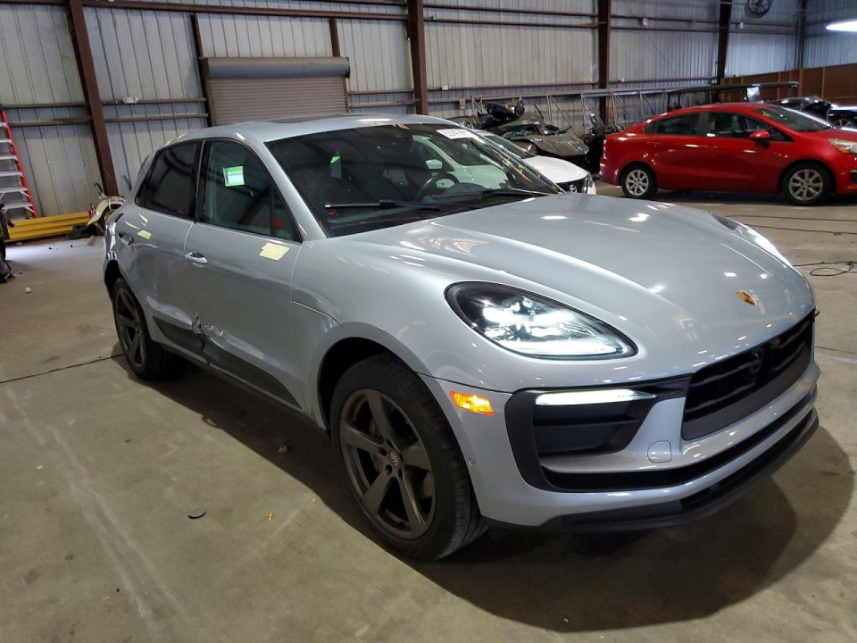 Porsche MACAN BASE 2024 — Copart
