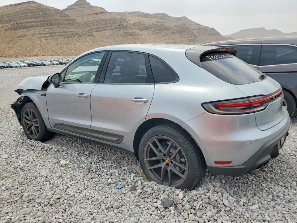 Porsche MACAN BASE 2026 — Copart
