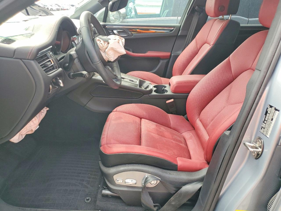 Porsche MACAN BASE 2026 — Copart