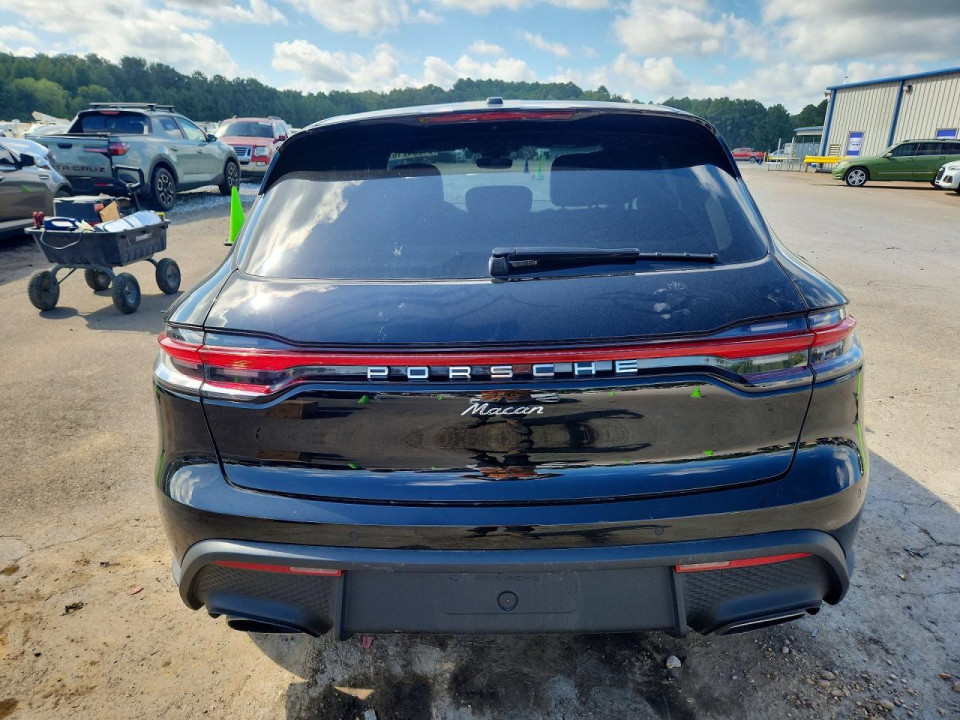 Porsche MACAN BASE 2023 — Copart