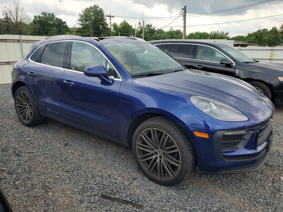 Porsche MACAN BASE 2024 — Copart