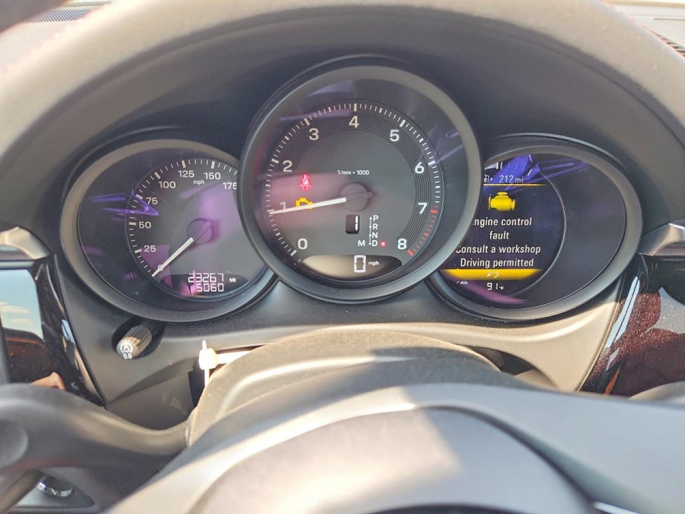Porsche MACAN BASE 2024 — Copart