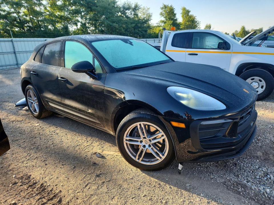 Porsche MACAN BASE 2024 — Copart