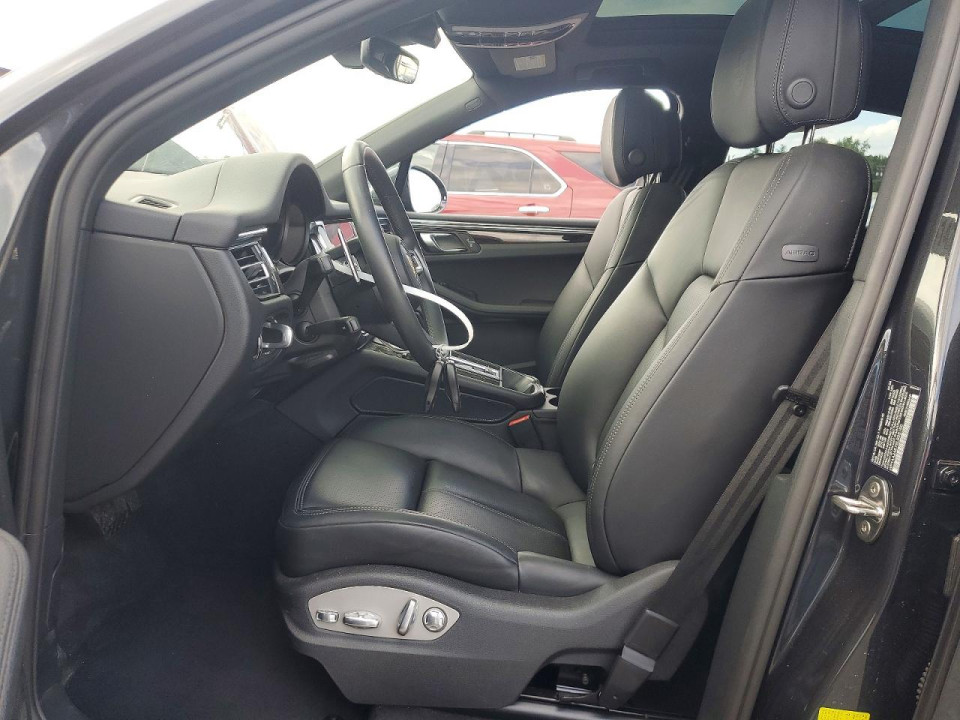 Porsche MACAN BASE 2025 — Copart