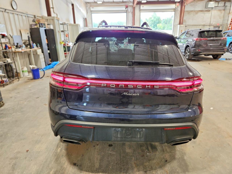 Porsche MACAN BASE 2023 — Copart