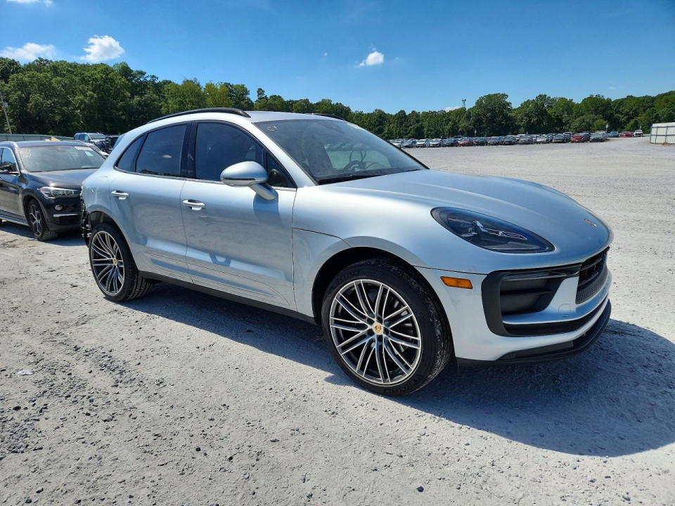 Porsche MACAN BASE 2024 — Copart