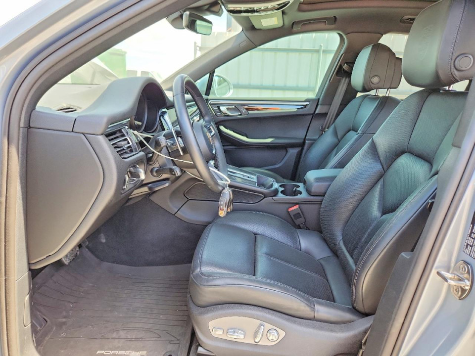 Porsche MACAN BASE 2024 — Copart