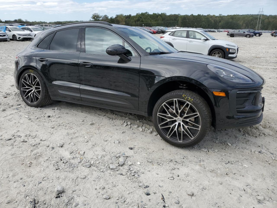 Porsche MACAN BASE 2024 — Copart
