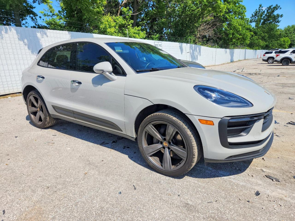 Porsche MACAN 2022 — Copart