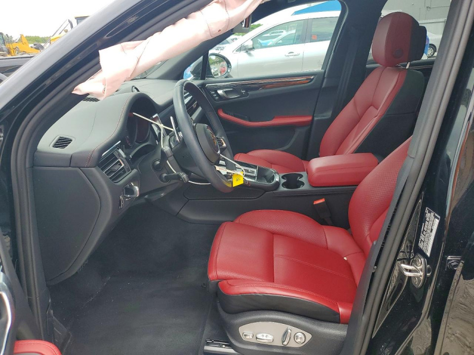 Porsche MACAN 2025 — Copart