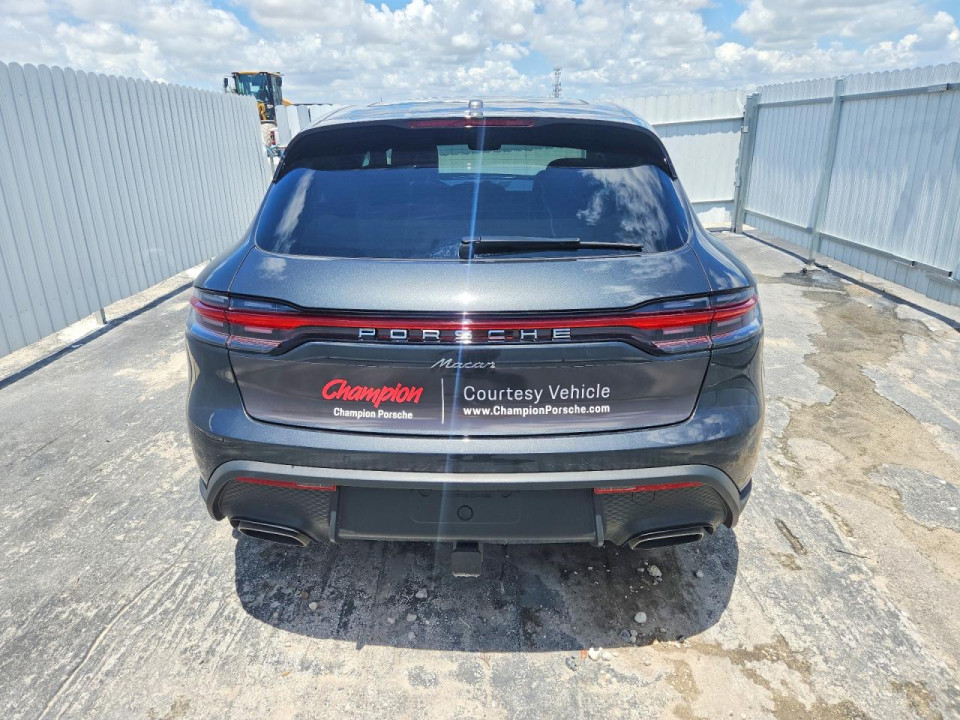 Porsche MACAN 2026 — Copart