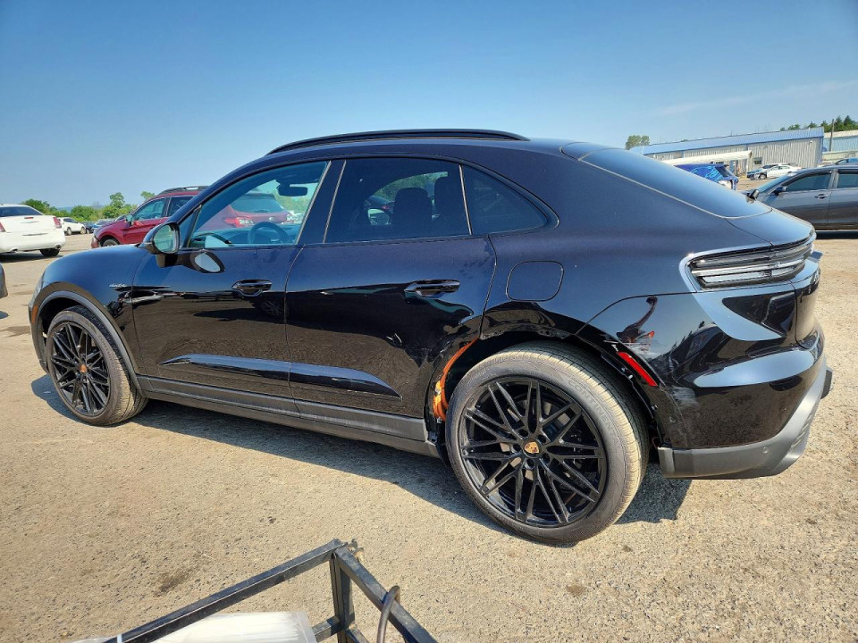 Porsche MACAN 2025 — Copart