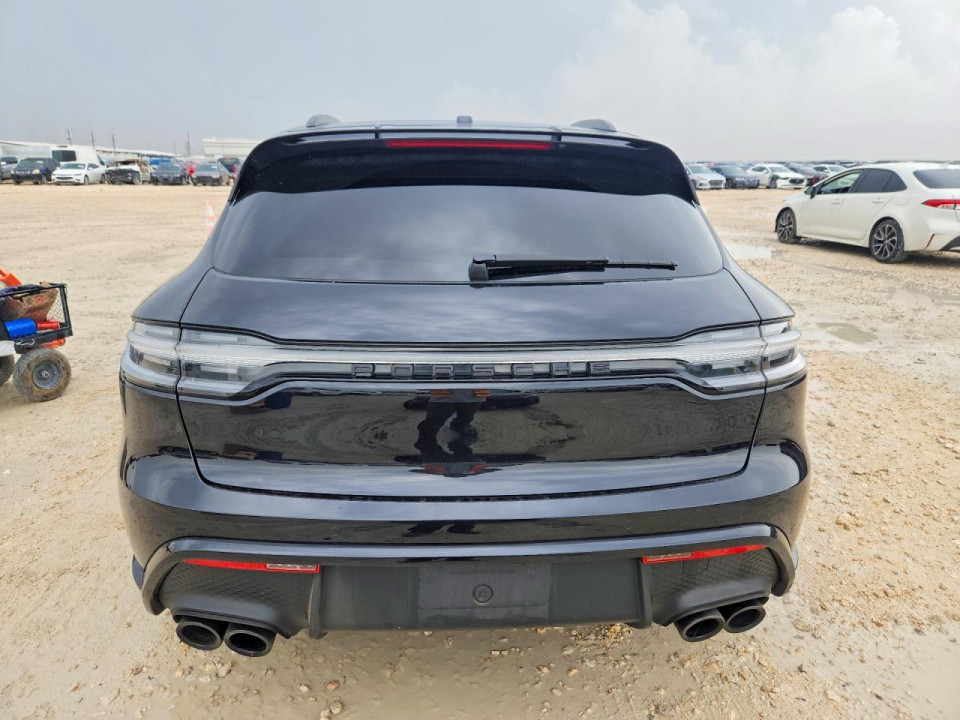 Porsche MACAN 2023 — Copart