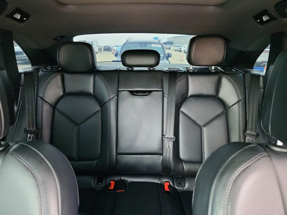 Porsche MACAN 2023 — Copart