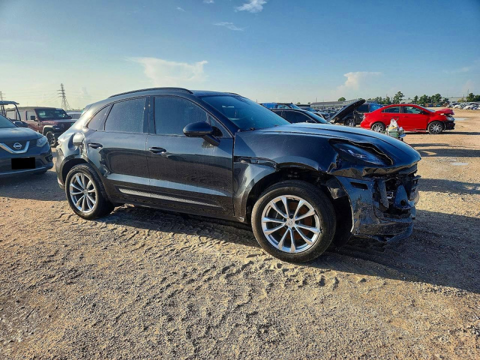 Porsche MACAN 2024 — Copart