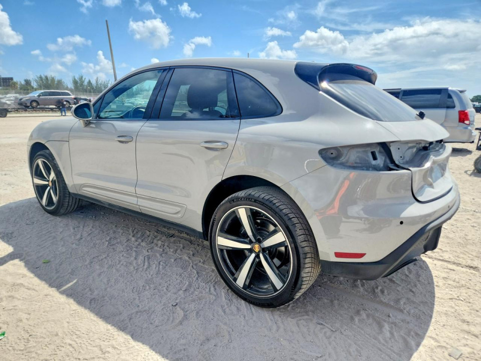 Porsche MACAN 2023 — Copart