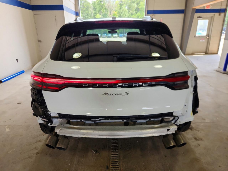 Porsche MACAN 2023 — Copart