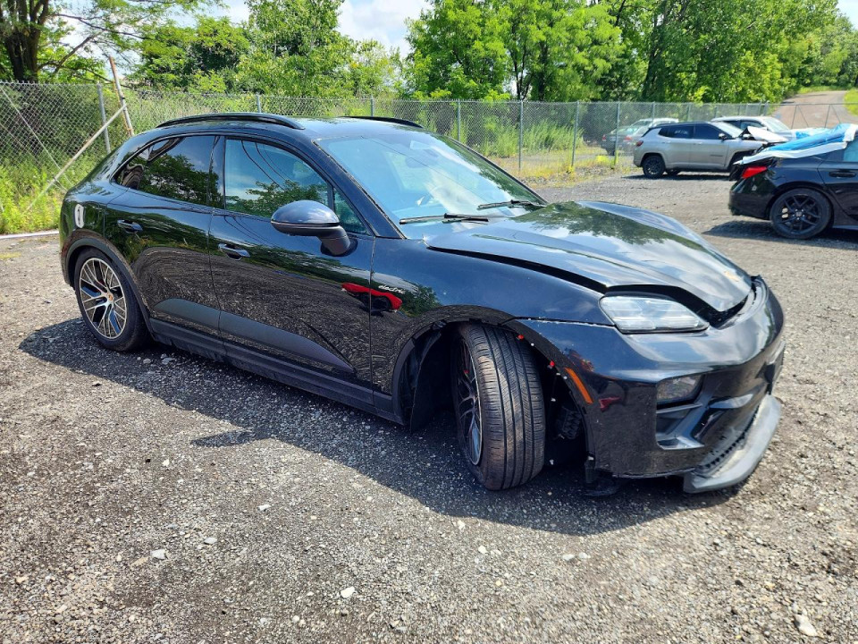 Porsche MACAN 2025 — Copart