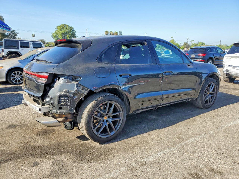 Porsche MACAN 2023 — Copart