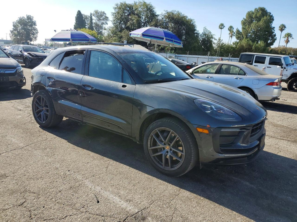 Porsche MACAN 2023 — Copart
