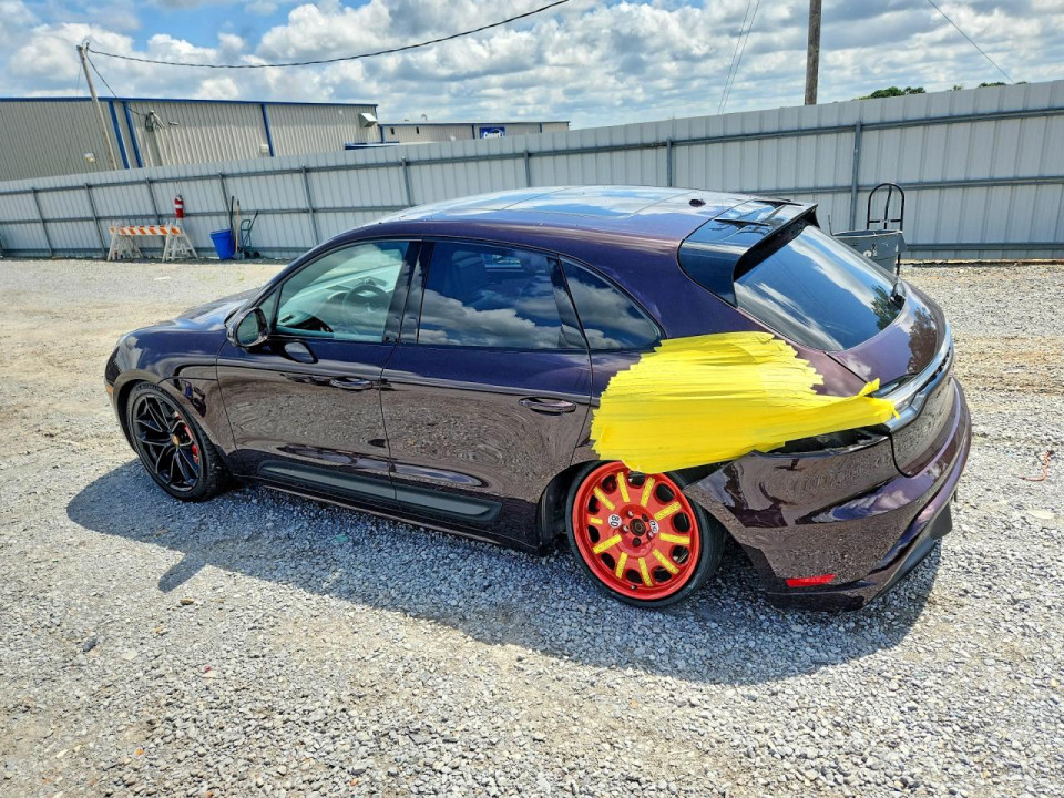 Porsche MACAN 2023 — Copart