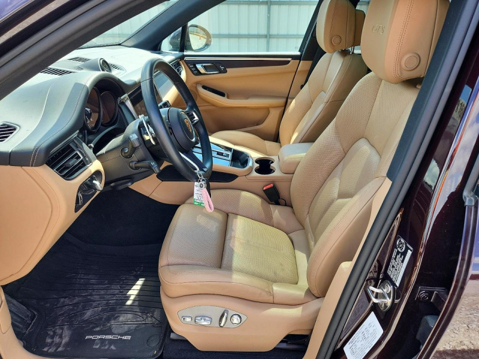 Porsche MACAN 2023 — Copart
