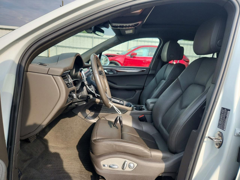 Porsche MACAN 2024 — Copart