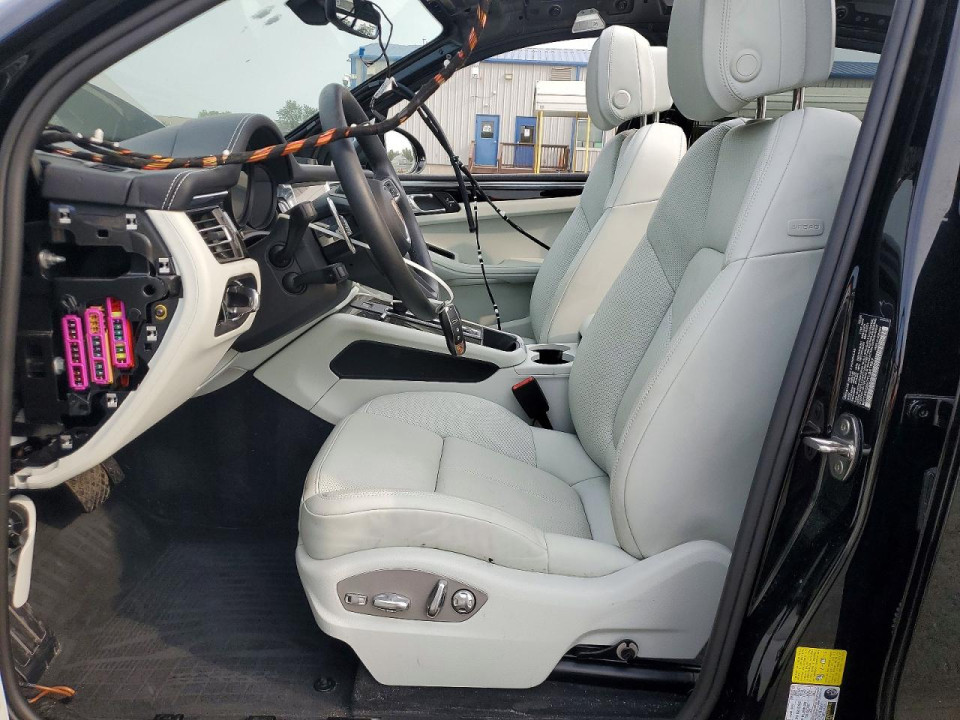 Porsche MACAN 2026 — Copart