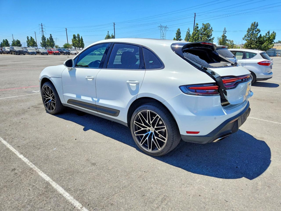 Porsche MACAN 2023 — Copart
